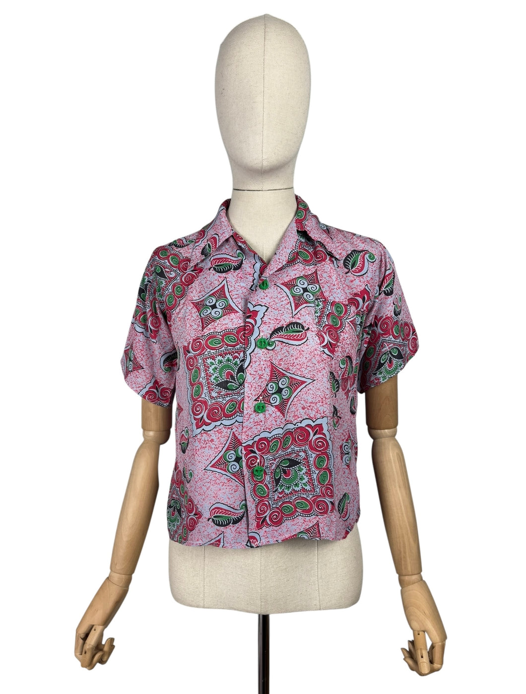 Original 1940's Vibrant Rayon 'SPORTSWEAR' Blouse in Pink, Red, Green and White - Bust 32 34