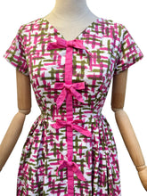 Load image into Gallery viewer, Original 1950’s Pink and Green Cotton Day Dress with Bow Trim - Bust 34
