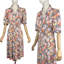 Load image into Gallery viewer, Original 1940's Home Sewn Floral Crepe Day Dress - Bust 34 36
