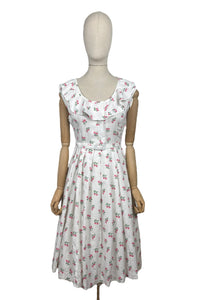 Original 1950's White, Pink and Green Textured Cotton Belted Day Dress with Roses Print and Frill Collar - Bust 34
