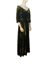 Load image into Gallery viewer, Original 1930&#39;s Off the Shoulder Moss Green Velvet Full Length Evening Dress - Bust 33 34 *
