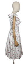 Load image into Gallery viewer, Original 1950&#39;s White, Pink and Green Textured Cotton Belted Day Dress with Roses Print and Frill Collar - Bust 34

