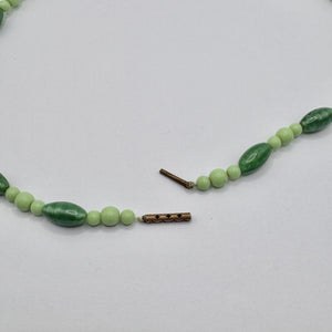 Original Art Deco 1930's Two Tone Green Satin Glass Graduated Bead Necklace