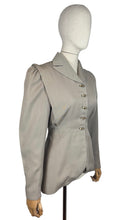 Load image into Gallery viewer, 1940's Single Breasted Light Brown Wool Jacket with Two-tone Buttons - Bust 34 35
