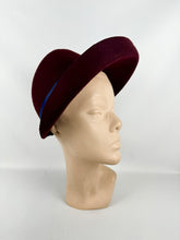 Load image into Gallery viewer, Original 1940&#39;s Burgundy Felt Bonnet Hat with Blue Grosgrain Trim *
