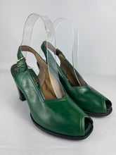 Load image into Gallery viewer, Original 1940's Palizzio New York Green Leather Sling Back Peep-toe Shoes in Original Box - UK 3 3.5 *
