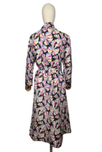 Load image into Gallery viewer, Original 1940&#39;s Novelty Print Dressing Gown - Black with Vibrant Bow Print - Bust 34 36 38
