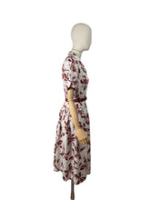 Load image into Gallery viewer, Original 1940&#39;s Fabulous Bow and Umbrella Novelty Print Linen Belted Day Dress - Bust 36
