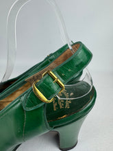Load image into Gallery viewer, Original 1940's Palizzio New York Green Leather Sling Back Peep-toe Shoes in Original Box - UK 3 3.5 *
