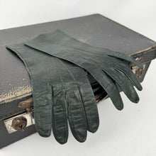 Load image into Gallery viewer, Original 1940&#39;s Dark Forest Green Pig Skin Leather Gloves -  Size 6.5 *
