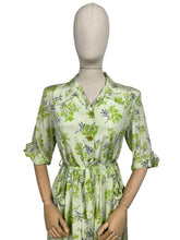 Load image into Gallery viewer, Original 1940&#39;s CC41 Green Silk Crepe Belted Day Dress with Pockets by Rei-ta - Bust 36
