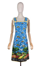 Load image into Gallery viewer, Original 1930s Deadstock Border Print Apron in Vibrant Crisp Cotton with Scenic Floral Print - Bust 38 40 *
