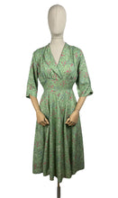 Load image into Gallery viewer, Original 1940&#39;s Pure Silk Day Dress with Pretty Floral Print by Debinex - Bust 38 *
