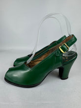 Load image into Gallery viewer, Original 1940's Palizzio New York Green Leather Sling Back Peep-toe Shoes in Original Box - UK 3 3.5 *
