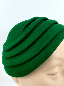 Original 1950's Vibrant Kelly Green Felt Hat by Jacoll