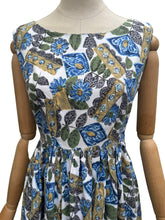 Load image into Gallery viewer, Original 1940's Sleeveless Cotton Sundress with Flower Pots and Flowers Print - bust 34 35

