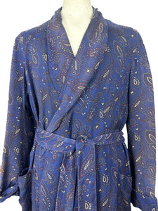 Original Men's 1940's 1950's Blue, Red and Cream Paisley Dressing Gown by Tootal - Chest 42