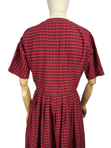 Original 1950's Red, Black and White Cotton Shirtwaist Dress - Bust 38 40 *