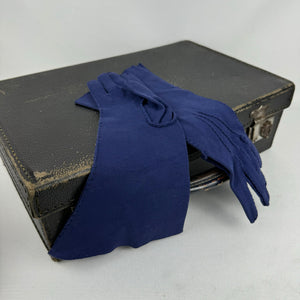 Original 1930's Navy Blue French Cotton Gauntlet Gloves by Neyret Le Sphinx, Paris - Size 6