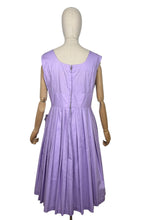 Load image into Gallery viewer, Original 1950&#39;s Carnegie Model Pale Lilac Cotton Day Dress with White Lace Detail and Bow Trimmed Pockets - Bust 38
