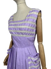 Load image into Gallery viewer, Original 1950&#39;s Carnegie Model Pale Lilac Cotton Day Dress with White Lace Detail and Bow Trimmed Pockets - Bust 38

