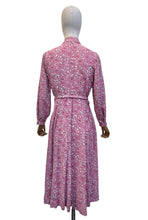 Load image into Gallery viewer, Original 1940’s Pink and White Floppy Cotton Belted Day Dress - Bust 36
