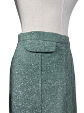 Load image into Gallery viewer, Original 1940&#39;s Green and White Tweed Pleated Skirt with Pocket - Waist 27&quot;
