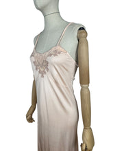 Load image into Gallery viewer, Original 1940’s Pale Pink CC41 Celanese Slip with Applique - Bust 32 34
