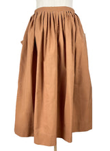 Load image into Gallery viewer, Original 1940&#39;s 1950&#39;s Brown Cotton Skirt by GOR-RAY - Waist 26 27
