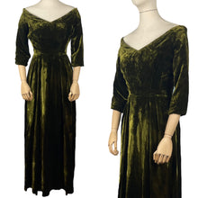 Load image into Gallery viewer, Original 1930&#39;s Off the Shoulder Moss Green Velvet Full Length Evening Dress - Bust 33 34 *
