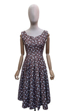 Load image into Gallery viewer, Original 1950's White and Brown Novelty Print Pine Cone Dress and Jacket Set - Bust 34
