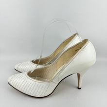 Load image into Gallery viewer, Original 1950&#39;s Milwards White Leather Stiletto Heels - UK 5.5 6
