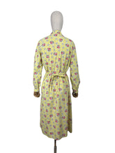 Load image into Gallery viewer, Original 1940&#39;s 1950&#39;s Pretty Yellow Cotton Dressing Robe with Pink Roses Print - Bust 36&quot; 38&quot;
