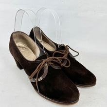 Load image into Gallery viewer, Original 1950's Brown Suede and Leather Lace Up Shoes with Low Heel - UK 4
