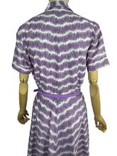 Load image into Gallery viewer, 1940’s 1950’s Horrockses Crisp Cotton Day Dress in Purple, White and Black - Bust 40
