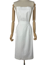 Load image into Gallery viewer, Vintage White Cotton Nurses Uniform Apron - No.4

