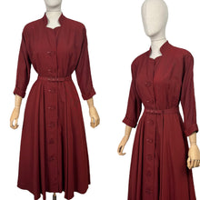 Load image into Gallery viewer, Original Late 1940&#39;s New Look &#39;A Leslie Fay Original&#39; Belted Rust Day Dress - Bust 38
