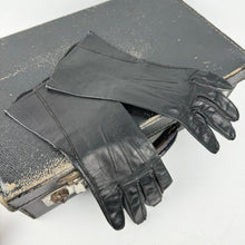 Load image into Gallery viewer, Original 1940&#39;s CC41 Deadstock Soft Black Leather Gloves - Size 6
