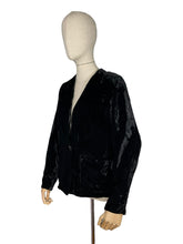 Load image into Gallery viewer, Original 1930’s Black Velvet Evening Jacket with Pink Crepe Lining, Patch Pockets and Single Button Closure - Bust 36 38 *

