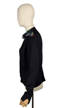 Load image into Gallery viewer, Original 1940&#39;s Black Crepe Jacket with Vibrant Crepe Bow Trim - Bust 36 38
