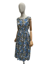 Load image into Gallery viewer, Original 1940's Sleeveless Cotton Sundress with Flower Pots and Flowers Print - bust 34 35
