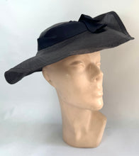 Load image into Gallery viewer, Original 1930's Dark Blue Straw Hat with Fluted Brim and Grosgrain Trim
