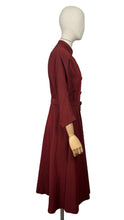 Load image into Gallery viewer, Original Late 1940&#39;s New Look &#39;A Leslie Fay Original&#39; Belted Rust Day Dress - Bust 38
