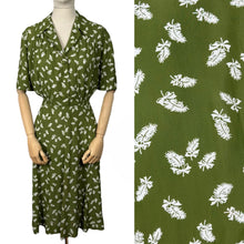 Load image into Gallery viewer, Original 1940&#39;s Green and Ivory Feather and Bow Novelty Print Dress - Bust 40
