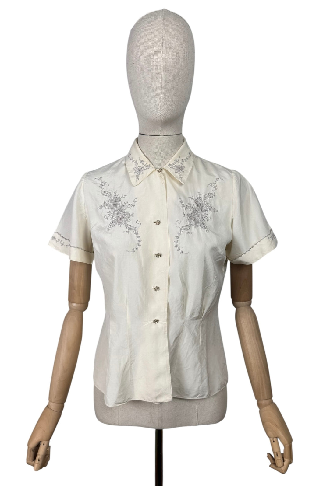 Original 1940's 1950's Cream and Grey Pure Silk Hand Embroidered Blouse - Bust 36 *