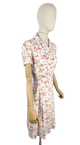 Original Late 1930's Petite Length Floppy Cotton Floral Day Dress in White, Coral, Pink and Yellow - Bust 32 34