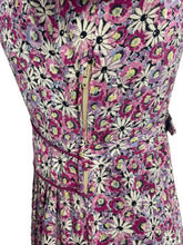 Load image into Gallery viewer, Original 1940&#39;s CC41 Ditsy Floral Crepe Day Dress - Very Petite - Bust 32
