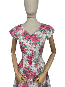 Original 1950's Charming Floral Cotton Day Dress in Pink and Green Print on White - Bust 33 34 *