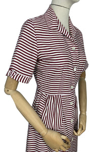 Original 1940’s CC41 Burgundy and White Floppy Cotton Day Dress with Pockets - Bust 36