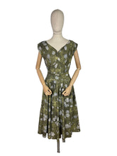 Load image into Gallery viewer, Original 1950’s Floral Cotton Belted Day Dress with Full Circle Skirt - Bust 36 38 *
